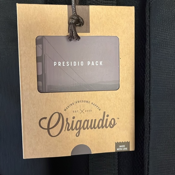 Backpack - Picture 6 of 7